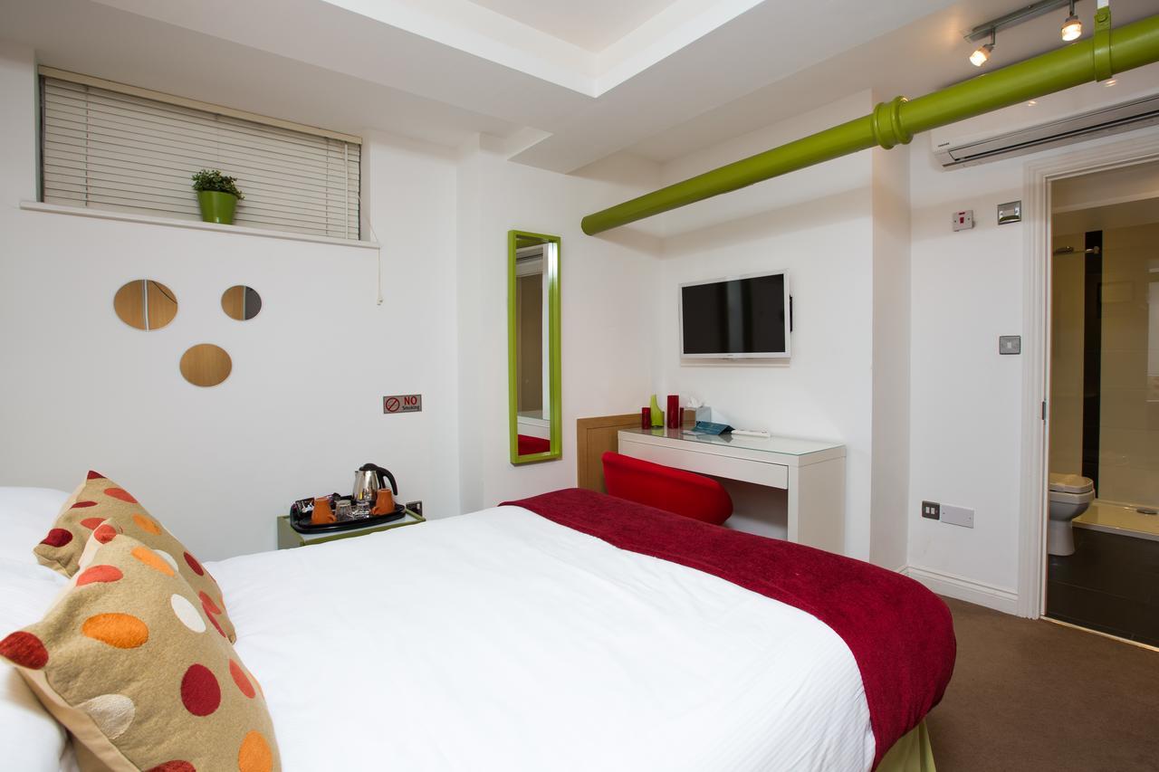 The Pods At Nell Gwynn Londra